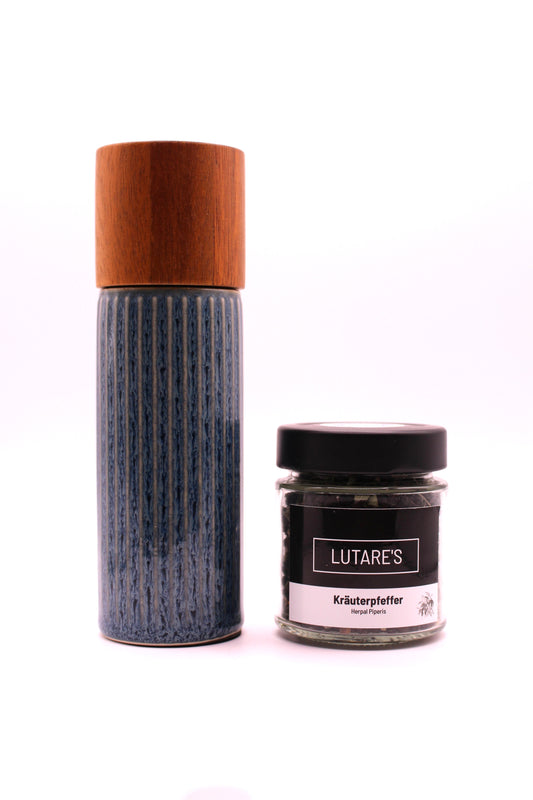 Pfeffermühle gefüllt